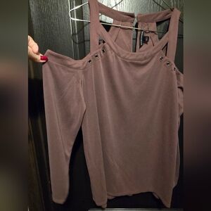 Rock & Republic Open Shoulder Top